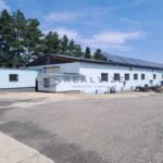 Pohled-zvenku-na-halu-1