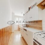 Byt-Brozikova-21-kuchyne-2