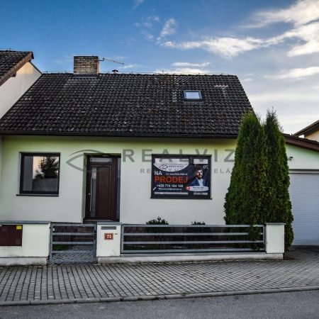 Prodej-rodinneho-domu-v-Roudnem-pohled-na-dum