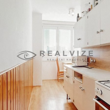 Byt-Brozikova-21-kuchyne