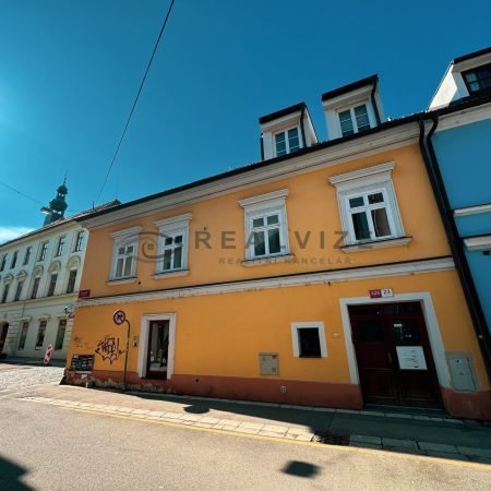 Moderni-1kk-27m2-k-pronajmu-pohled-z-ulice